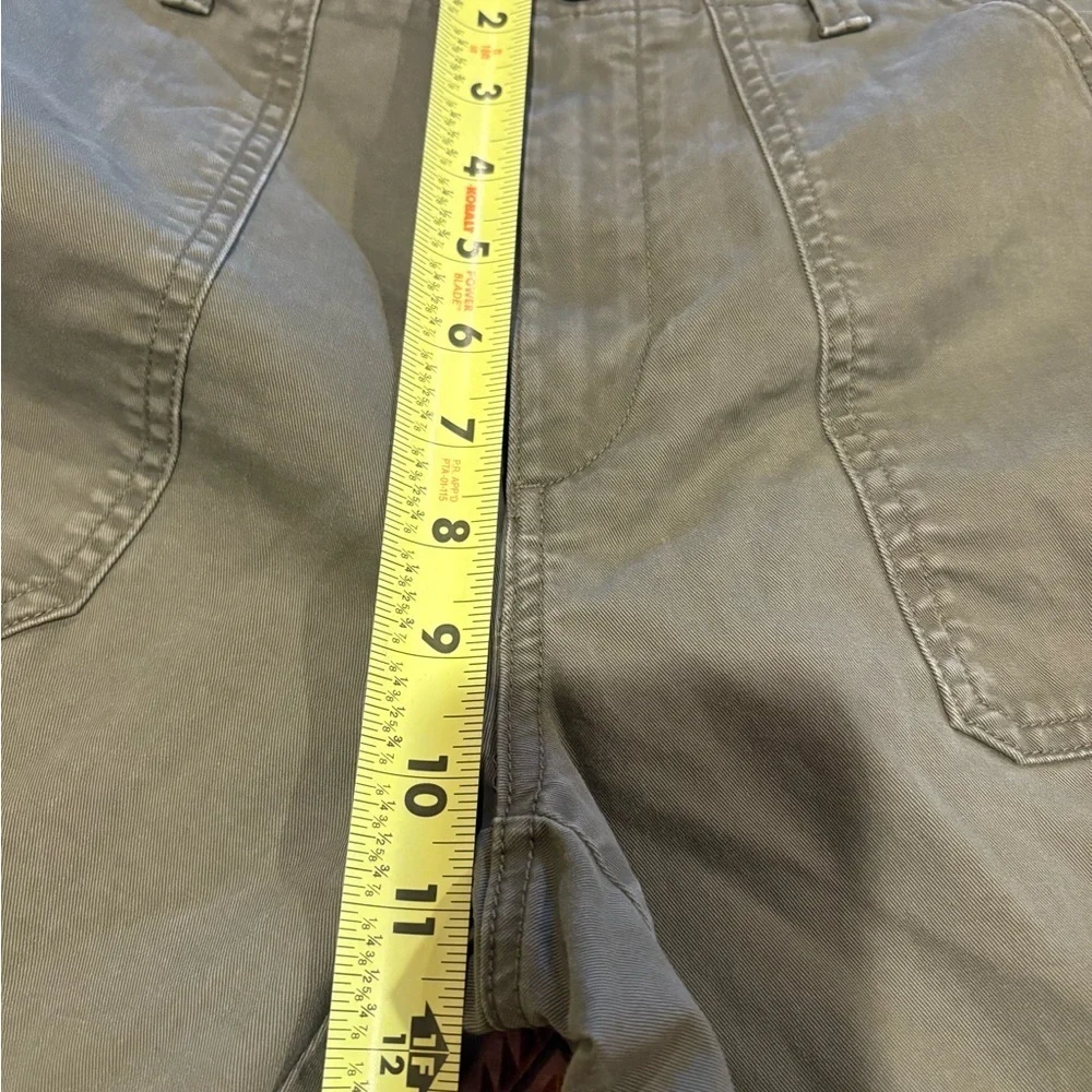Banana Republic Authentic Chino women’s size 4